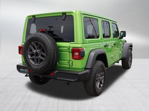 Used 2025 Jeep Wrangler Unlimited Sport AWD/4WD image 7