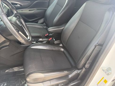 Used 2022 Buick Encore Preferred w/ Safety Package AWD/4WD image 38