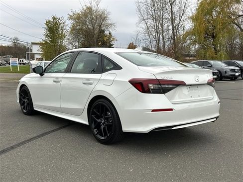 Used 2025 Honda Civic Sport image 2