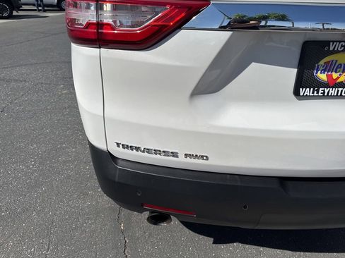 Used 2020 Chevrolet Traverse LT AWD/4WD image 7