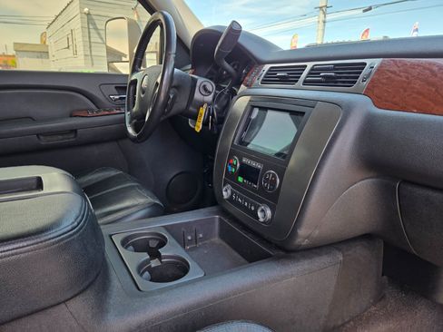Used 2007 GMC Sierra 1500 SLT w/ Entertainment Package RWD image 15
