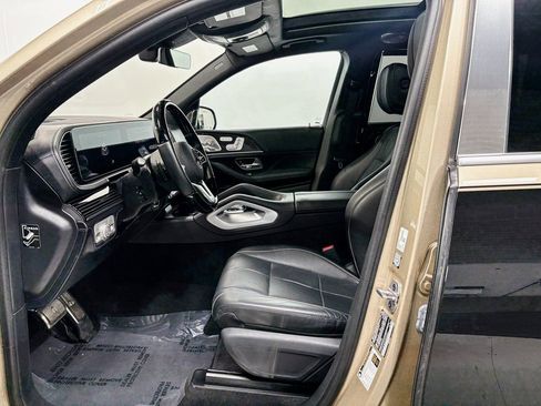 Used 2023 Mercedes-Benz Maybach GLS 600 4MATIC image 8