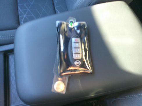 Used 2026 Nissan Frontier SV w/ SV Convenience Package image 36