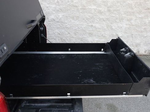 Used 2024 Toyota Tacoma SR5 AWD/4WD image 18