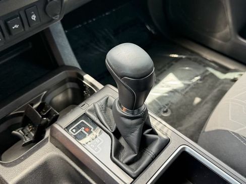 Used 2023 Toyota Tacoma TRD Sport w/ Technology Package AWD/4WD image 21