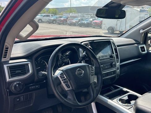Used 2021 Nissan Titan SV w/ SV Convenience Package AWD/4WD image 5