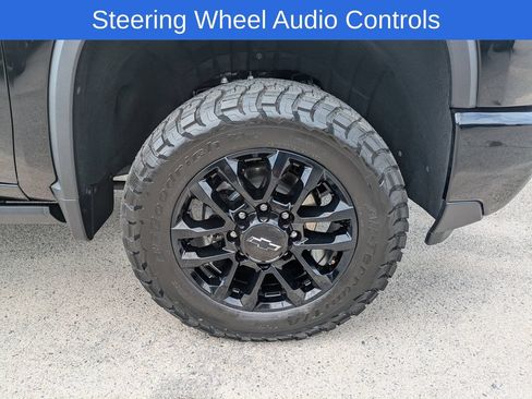 Used 2025 Chevrolet Silverado 2500 High Country w/ High Country Premium Package AWD/4WD image 11