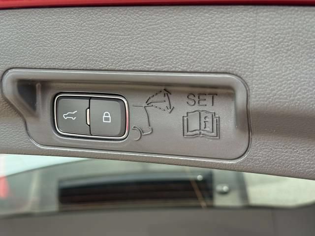 Used 2025 Ford Explorer ST AWD/4WD image 10