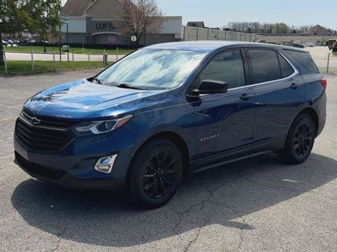 Used 2020 Chevrolet Equinox LT w/ Driver Convenience Package FWD image 4