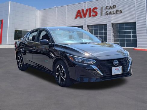 Used 2025 Nissan Sentra SV FWD image 3