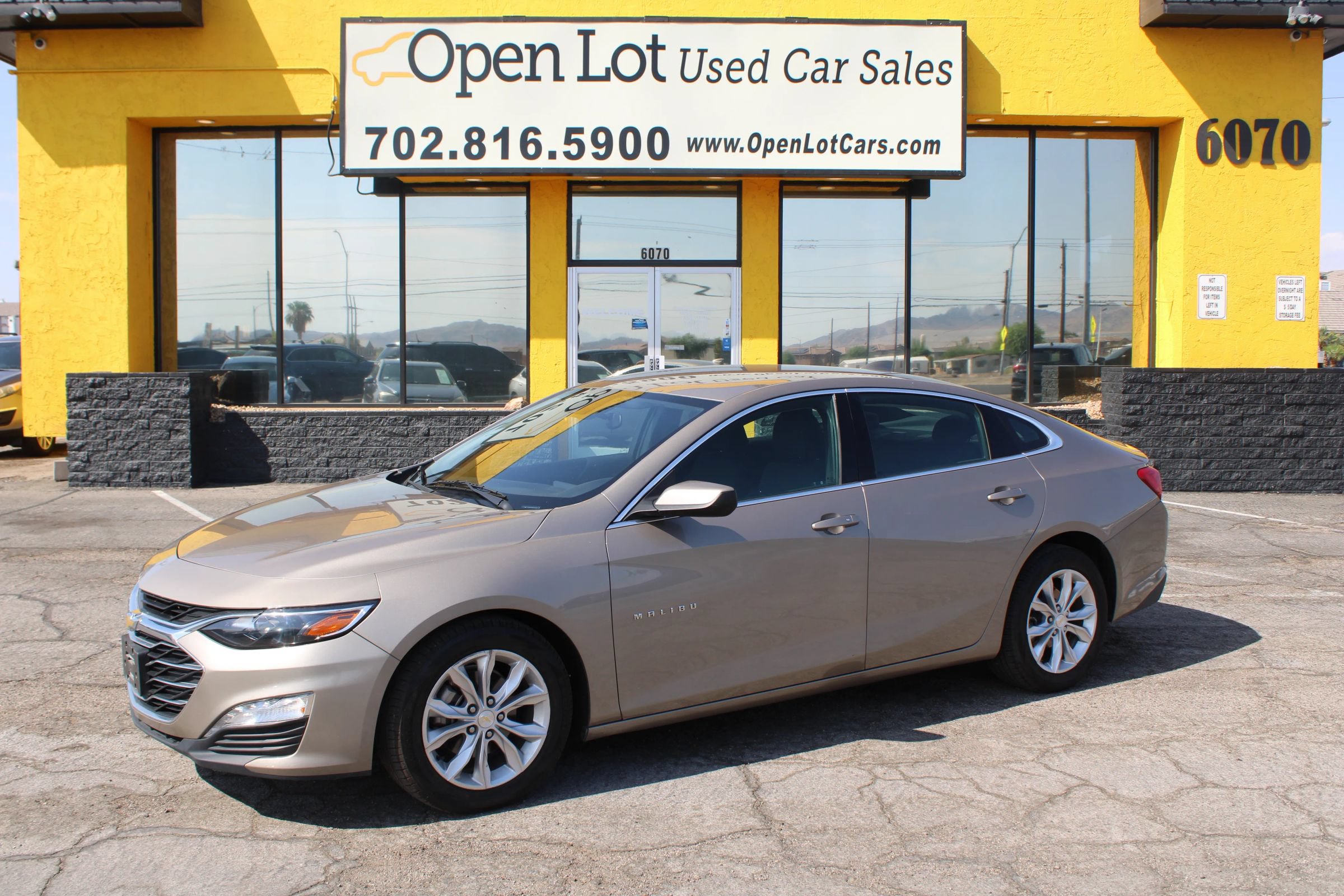 Used 2023 Chevrolet Malibu LT FWD image 1