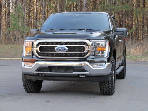 Used 2021 Ford F150 XLT w/ Equipment Group 302A High image 9