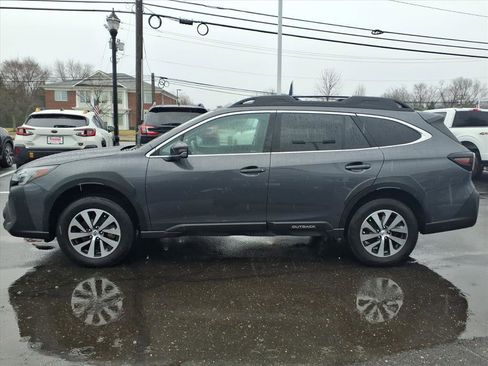 Certified 2023 Subaru Outback Premium image 6