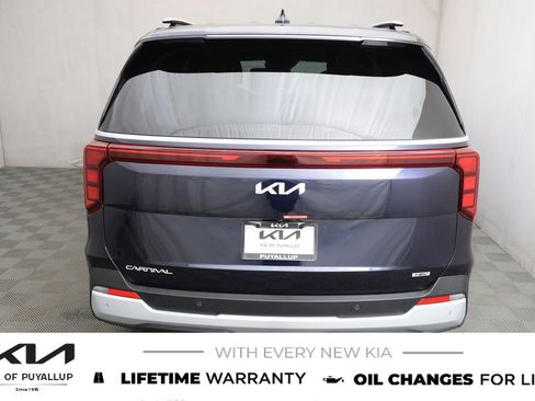 New 2026 Kia Carnival EX FWD image 6
