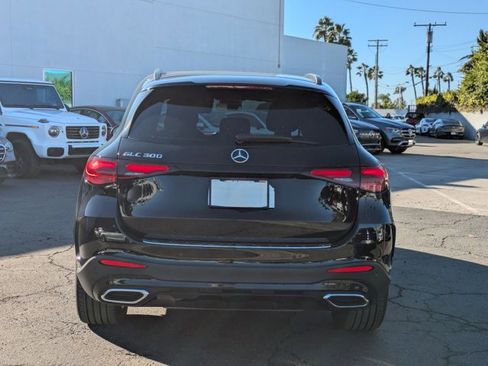 Certified 2025 Mercedes-Benz GLC 300 image 7