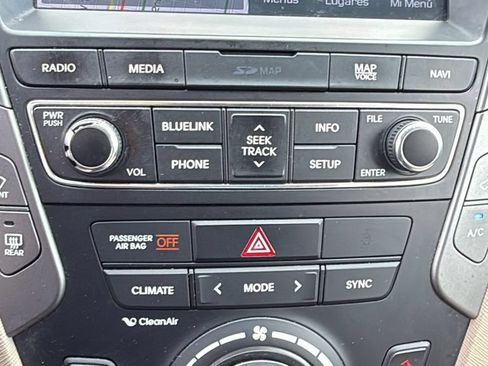 Used 2017 Hyundai Santa Fe Sport FWD image 34
