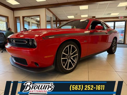 Used 2023 Dodge Challenger R/T image 1