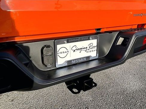 Used 2025 Jeep Gladiator Sport image 26