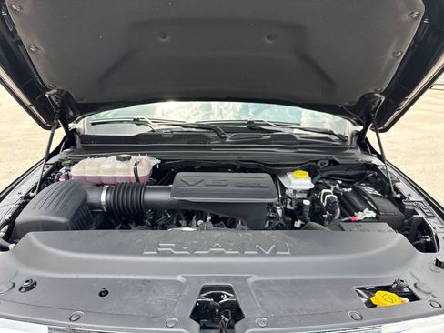 Used 2025 RAM 1500 Big Horn AWD/4WD image 27
