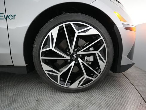 Used 2024 Hyundai Ioniq 6 Limited RWD image 20