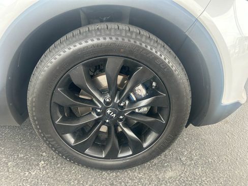 Used 2020 Kia Sorento EX AWD/4WD image 3