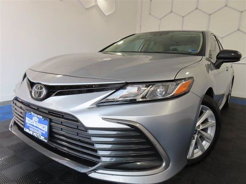 Used 2023 Toyota Camry LE FWD image 1