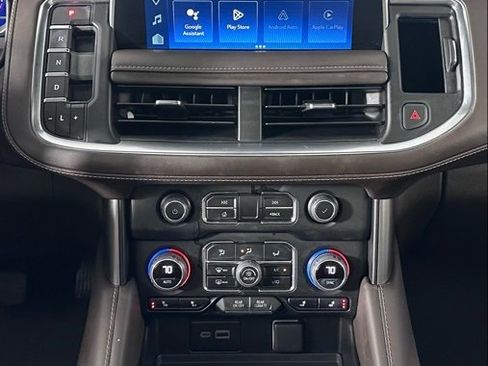 Used 2023 Chevrolet Tahoe Z71 w/ Luxury Package image 20