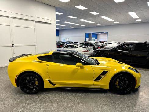 Used 2017 Chevrolet Corvette Grand Sport image 5