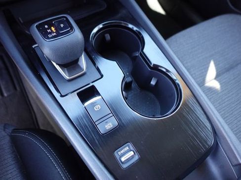 Used 2023 Nissan Rogue SV image 20