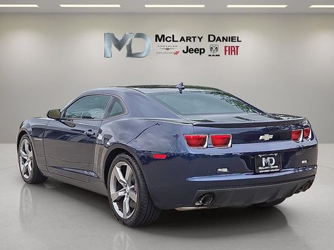 Used 2012 Chevrolet Camaro SS RWD image 4