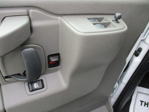 Used 2024 Chevrolet Express 3500 LT w/ LT Preferred Equipment Group RWD image 12