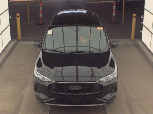 Used 2023 Ford Escape ST-Line w/ Tech Pack #1 AWD/4WD image 2