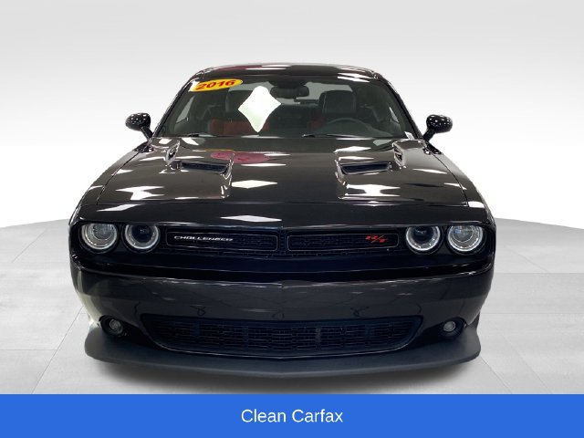 Used 2016 Dodge Challenger R/T Scat Pack w/ Leather Interior Group RWD image 2