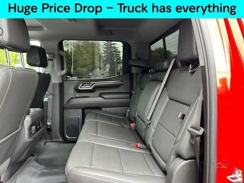 Used 2024 Chevrolet Silverado 1500 LT Trail Boss w/ Convenience Package II AWD/4WD image 24