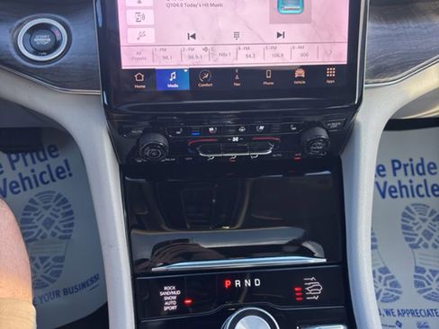 Used 2023 Jeep Grand Cherokee Overland w/ Luxury Tech Group IV image 13