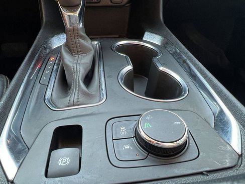 Used 2021 Chevrolet Traverse Premier w/ Redline Edition image 22