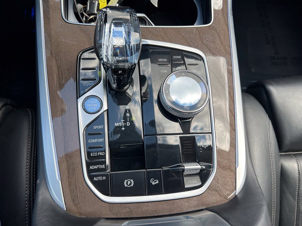 Used 2020 BMW X7 xDrive40i w/ Premium Package AWD/4WD image 38