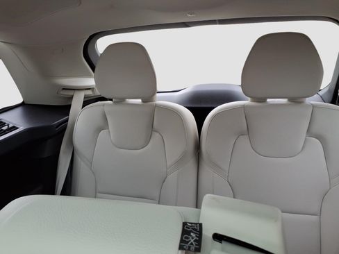 Used 2023 Volvo XC90 B6 Plus w/ Protection Package Premier AWD/4WD image 16