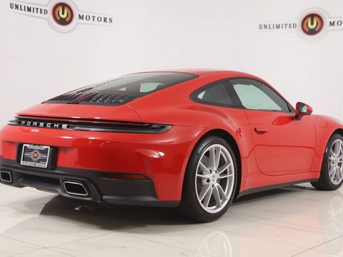 Used 2025 Porsche 911 Carrera RWD image 3