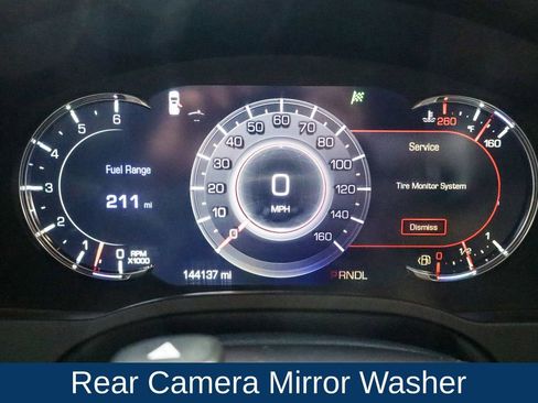 Used 2019 Cadillac Escalade Premium Luxury image 31