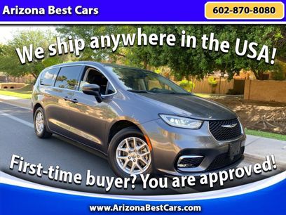 Used 2023 Chrysler Pacifica Touring-L