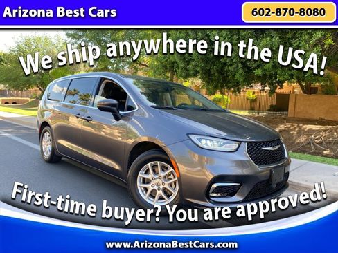 Used 2023 Chrysler Pacifica Touring-L FWD image 1