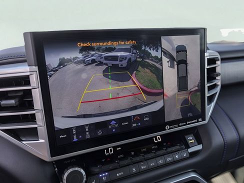 Used 2022 Toyota Tundra Platinum AWD/4WD image 19