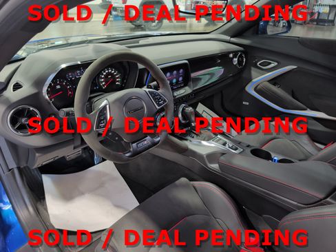 Used 2022 Chevrolet Camaro ZL1 RWD image 8
