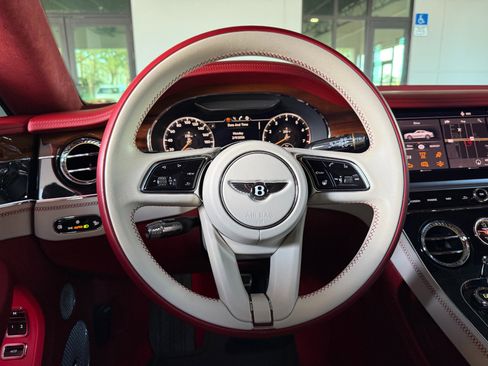 Used 2022 Bentley Continental GT AWD/4WD image 39