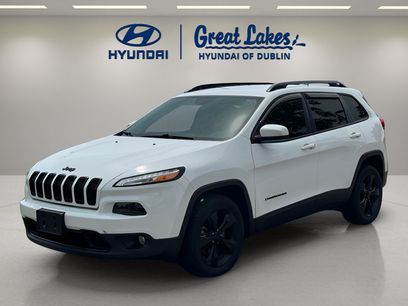 Used 2018 Jeep Cherokee Latitude w/ Altitude Package