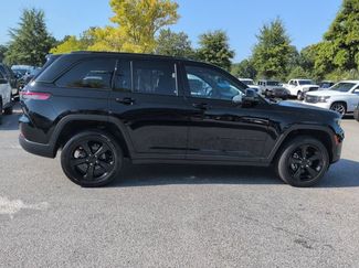 Used 2023 Jeep Grand Cherokee Altitude AWD/4WD video 3