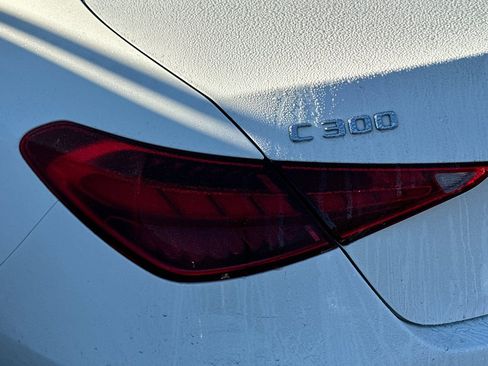Used 2023 Mercedes-Benz C 300 Sedan image 11