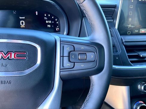 Used 2023 GMC Yukon XL SLT w/ SLT Premium Package AWD/4WD image 24