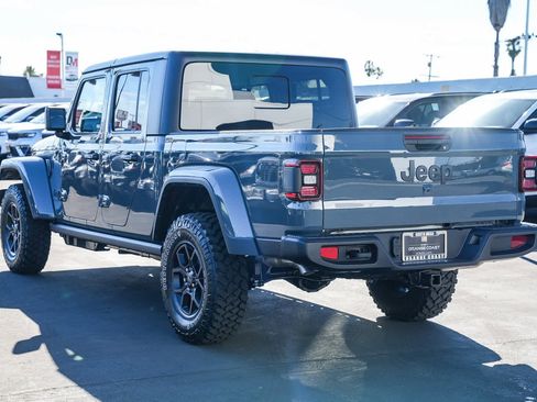 New 2026 Jeep Gladiator Sport image 6
